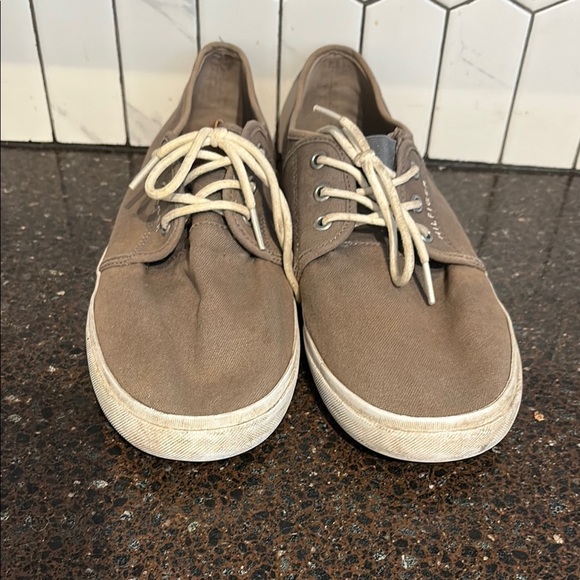 Tommy Hilfiger Men’s Casual Brown Canvas Sneakers, size 11 - Picture 5 of 9